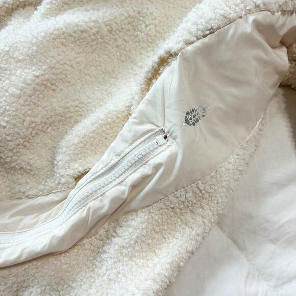 Free People FP Movement Was She Fuzzy Sherpa White Cream Hoodie Pullover Sz S - Picture 9 of 12